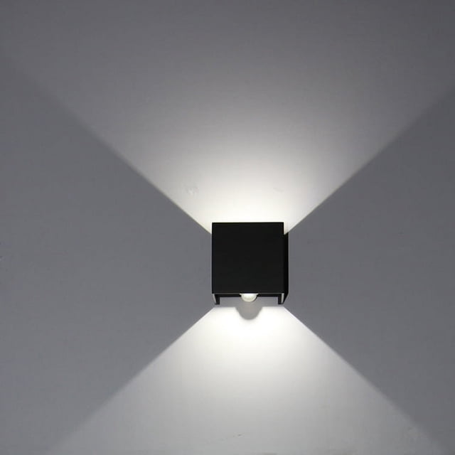 Aplique de pared moderno para exteriores con detección automática de día y noche, luz LED de aluminio de 12 W, ángulo de luz ajustable, fácil de instalar, lámpara impermeable IP65 negra para áreas