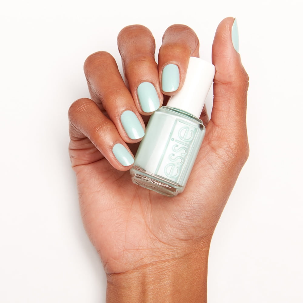 NOTD! Ulta3 'A-Lister' & Essie 'Mint Candy Apple' | .mummytutto.