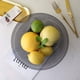 thumbnail image 4 of CESTA DE FRUTAS MODERNA: la canasta de frutas creativa como un hermoso centro de mesa aumenta el valor de la decoración del hogar en la encimera de su cocina., 4 of 5