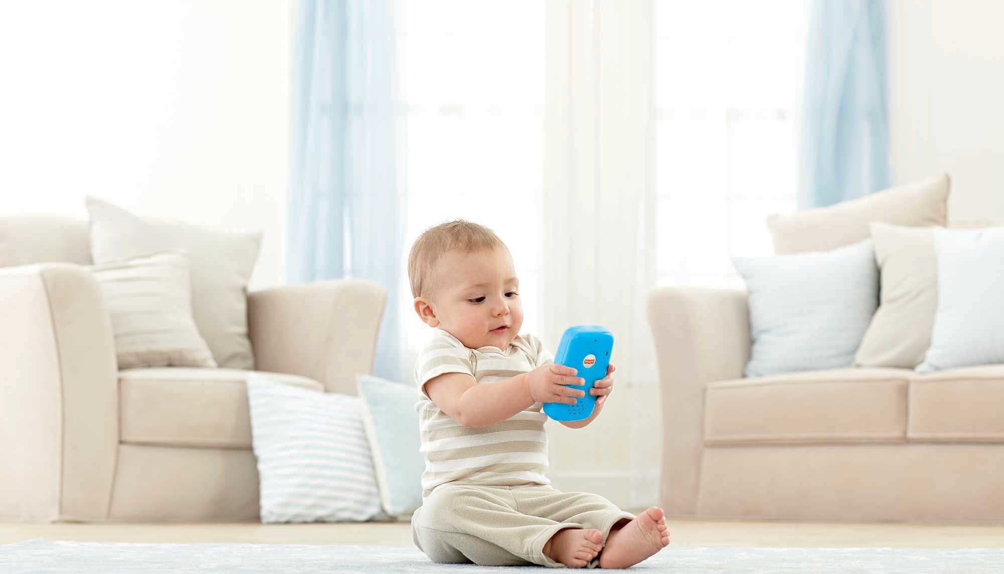 Fisher-Price Laugh & Learn Smart Phone Electronic Baby Learning Toy with Lights & Sounds, Blue