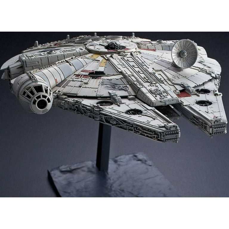 Bandai Star Wars The Rise of Skywalker Millennium Falcon 1/144