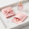 thumbnail image 4 of NUOLUX 24Ud Bolsa De Almacenamiento Para Joyas Rosa En Microfibra Con Seguro De Cuerda, 4 of 8
