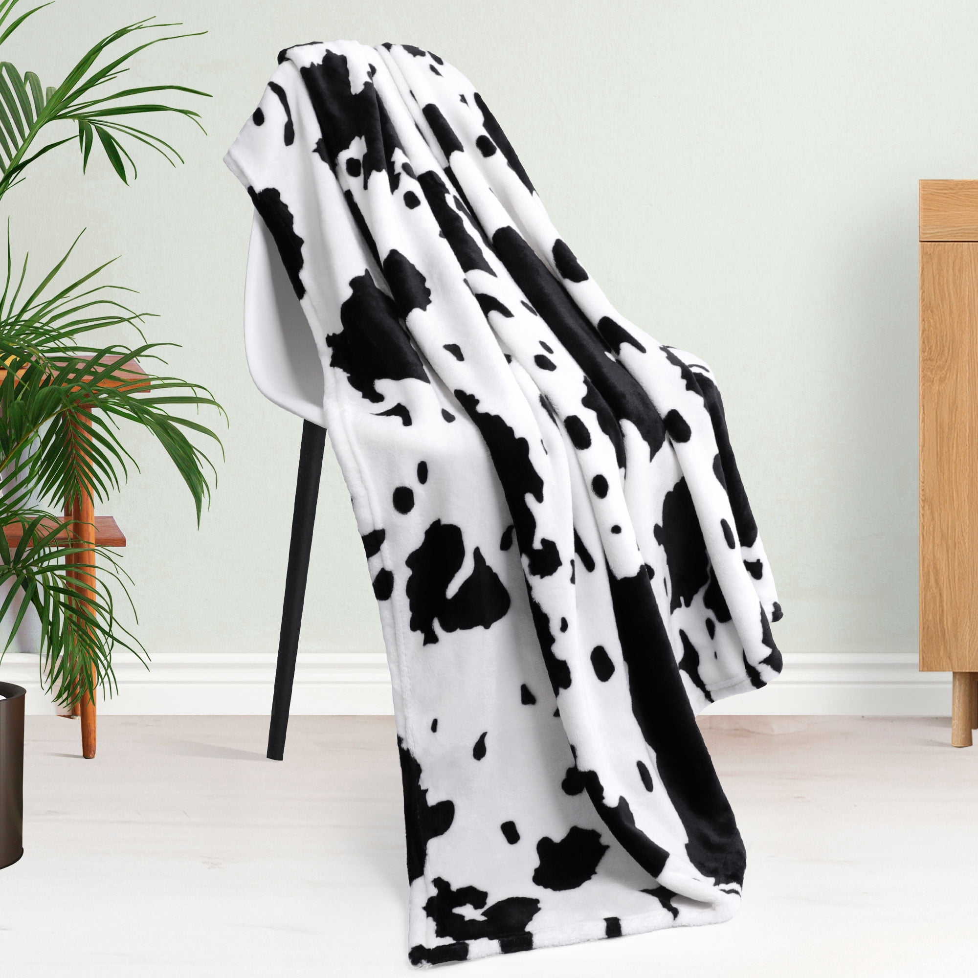 PiccoCasa Cow Printed Soft 300GSM Flannel Throw Blanket Sofa Bed Black 39" x 51"