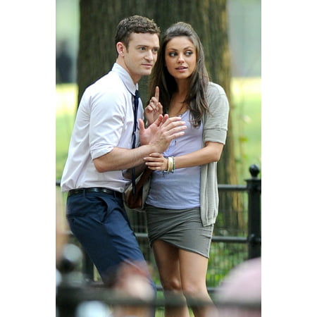Justin Timberlake Mila Kunis On Location For Friends With Benefits Film Shoot Central Park New York Ny July 21 2010 Photo By Kristin CallahanEverett Collection