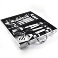 thumbnail image 4 of Juego de 18 herramientas para parrilla de barbacoa de alta resistencia: espátula, tenedor y pinzas de acero inoxidable extra grueso. Kit completo de accesorios para barbacoa en estuche de al, 4 of 5