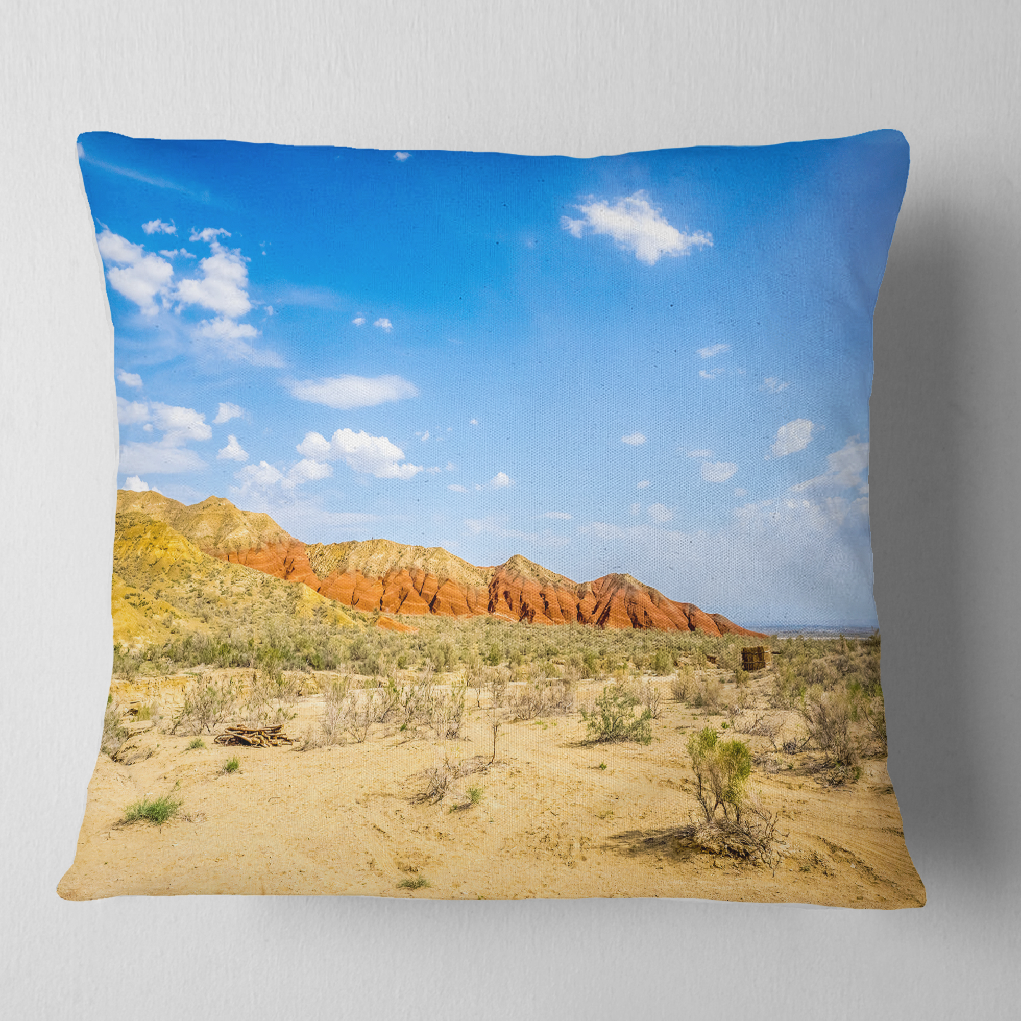 Designart Rocky Mountain in Desert - Landscape Photo Throw Pillow - 18x18