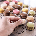 thumbnail image 1 of Tapis de Cuisson Macaron 4 Pack pour Macarons Parfaits & Cuisinier - Plaques de Cuisson en Silicone avec Cercles de Guidage de Taille, 1 of 7