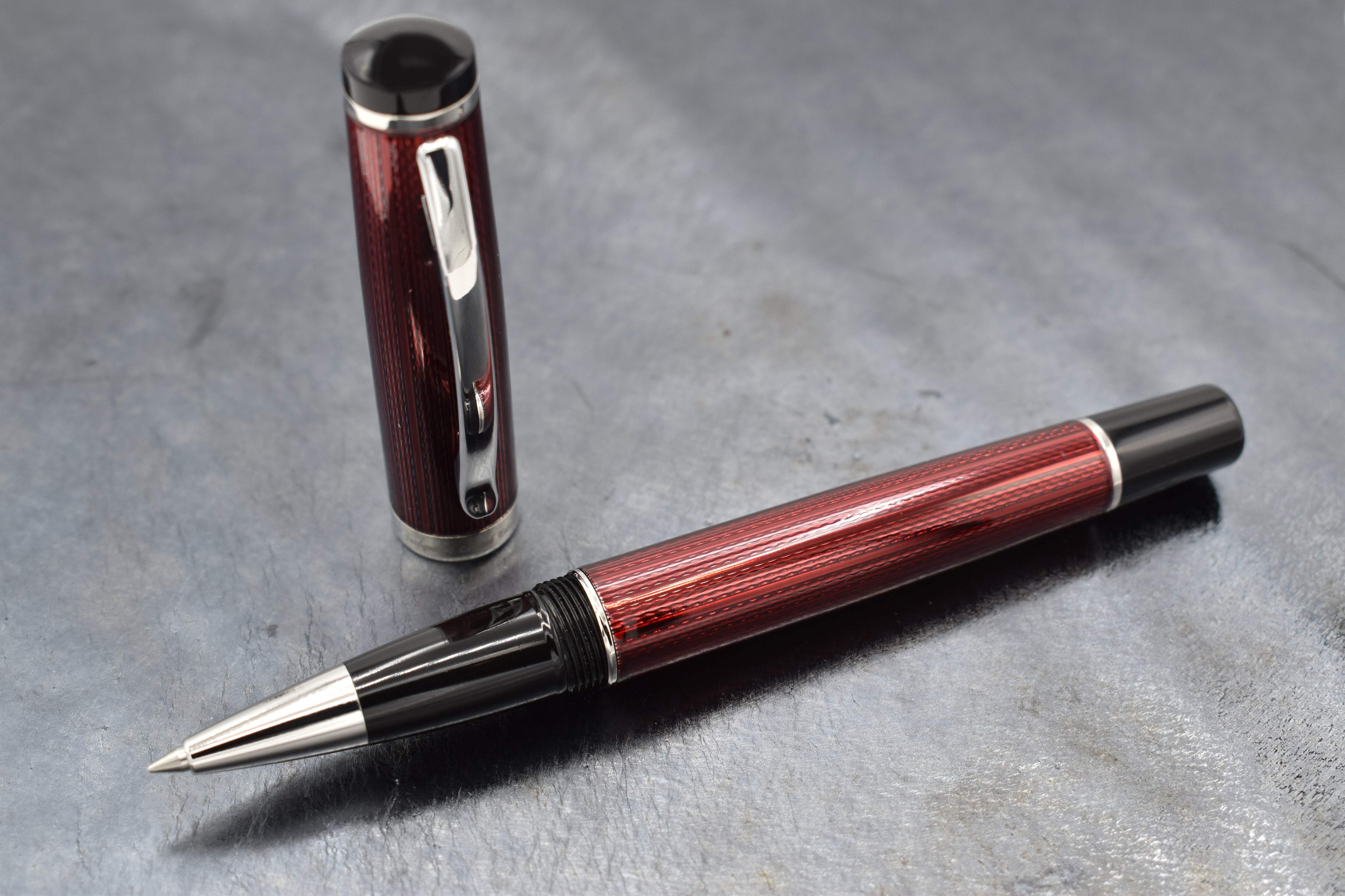 Xezo Xezo Incognito™ Diamond-Cut Lacquered Brass Rollerball Pen - Burgundy Red