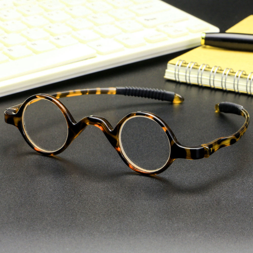 2 Pairs of 32mm Retro Reading Glasses Fashionable Small Round Tortoise Personalized Classic Blue Light Blocking Readers TR90 Flexible Presbyopic Glasses +3.50