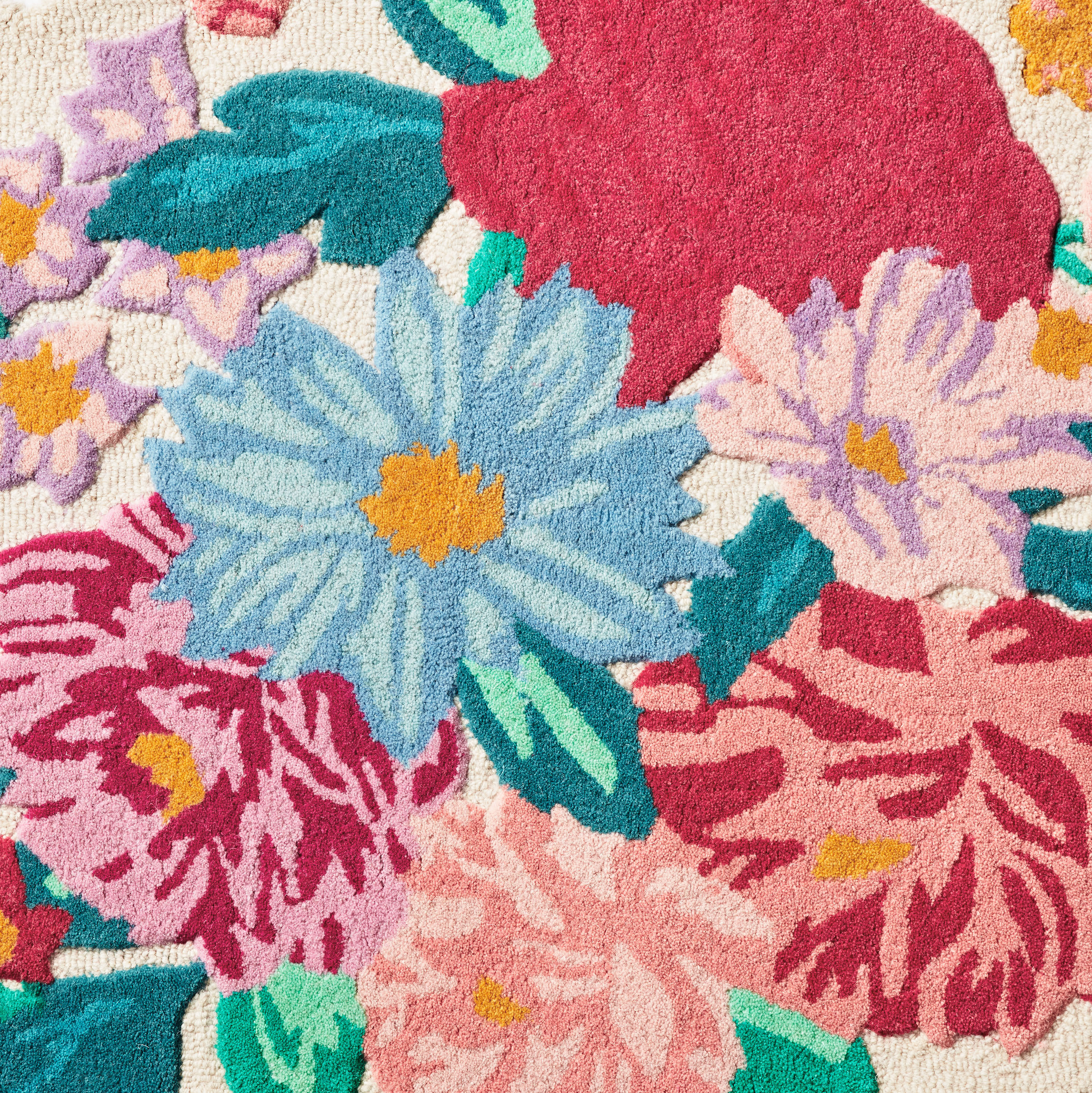 The Pioneer Woman Brilliant Bloom Wool Floral Multicolor Accent Rug, 30 in x 46 in