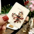 thumbnail image 1 of xihome Broche navideño de esmalte, accesorio festivo para fiestas, cierre de metal dorado, 1 of 6
