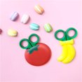 thumbnail image 4 of Imán para nevera Forma de fruta Tijeras pequeñas Tijeras para niños Fresa Plátano Uva Cocina oso de fresa Hogar, 4 of 5