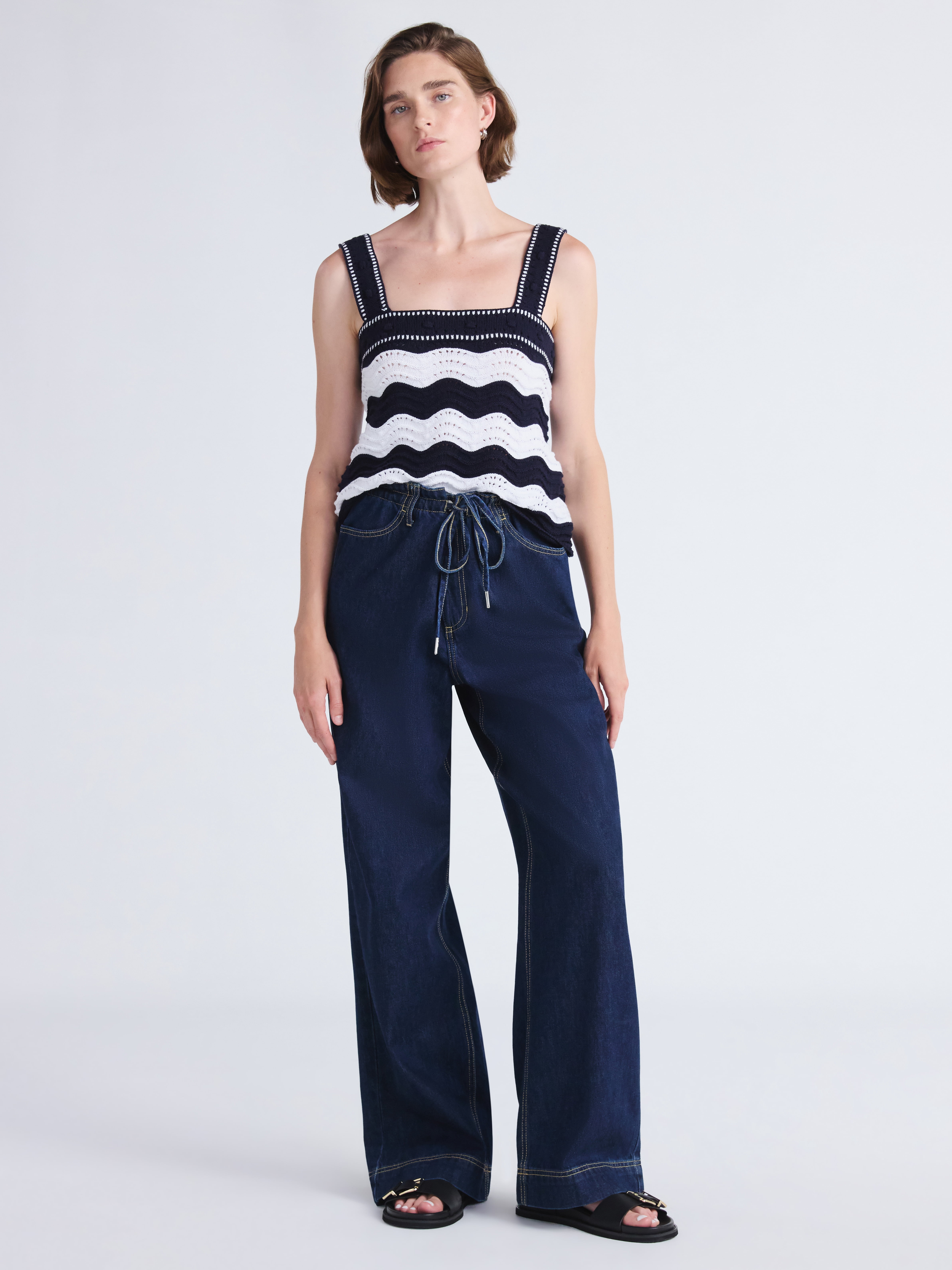 Free Assembly Women's Loose Fitting Wide Leg Jeans with Adjustable Tie Waist, 32" Inseam, Sizes 0-26