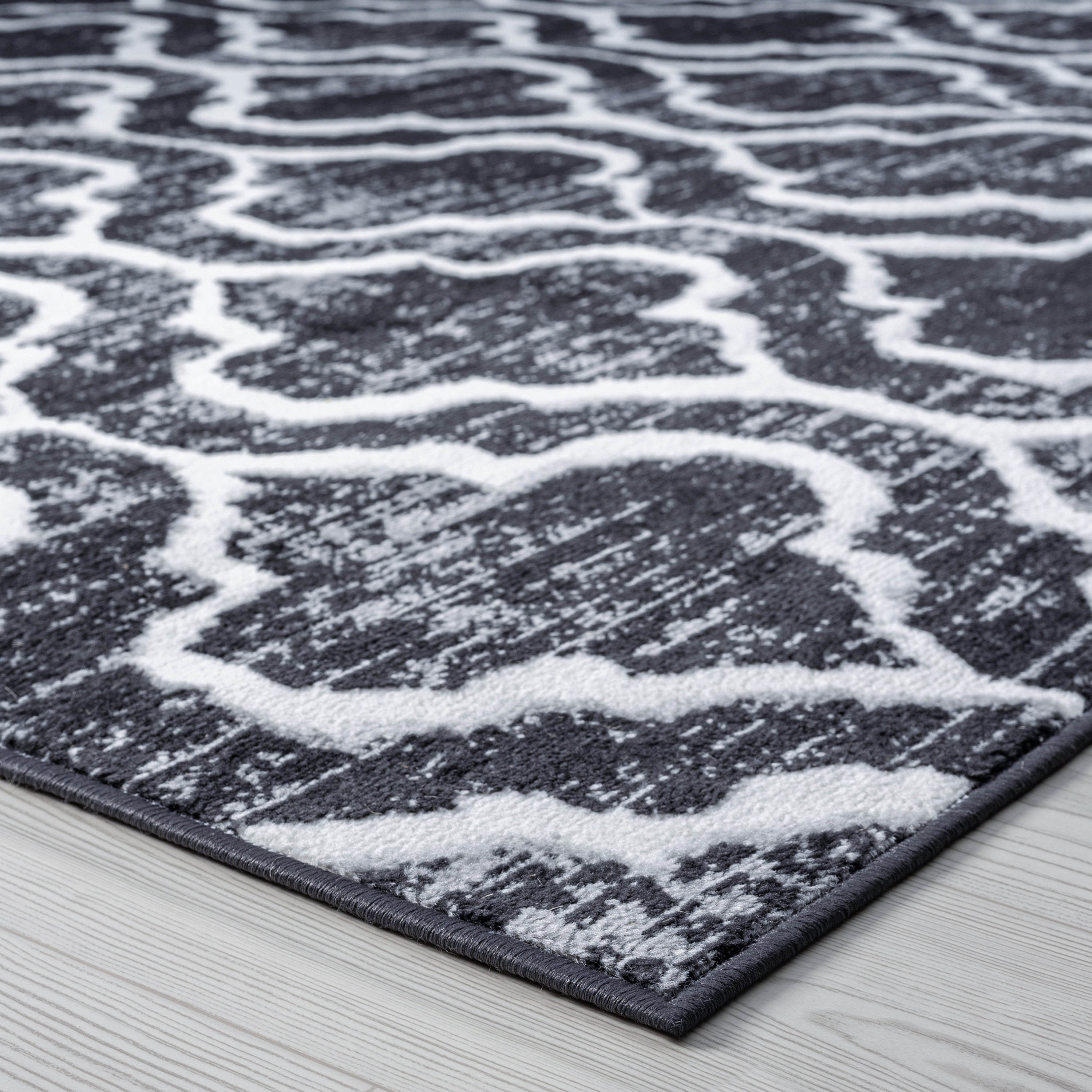 Transitional 2x3 Area Rug (2' x 3') Geometric Gray, Charcoal Indoor Scatter Easy to Clean