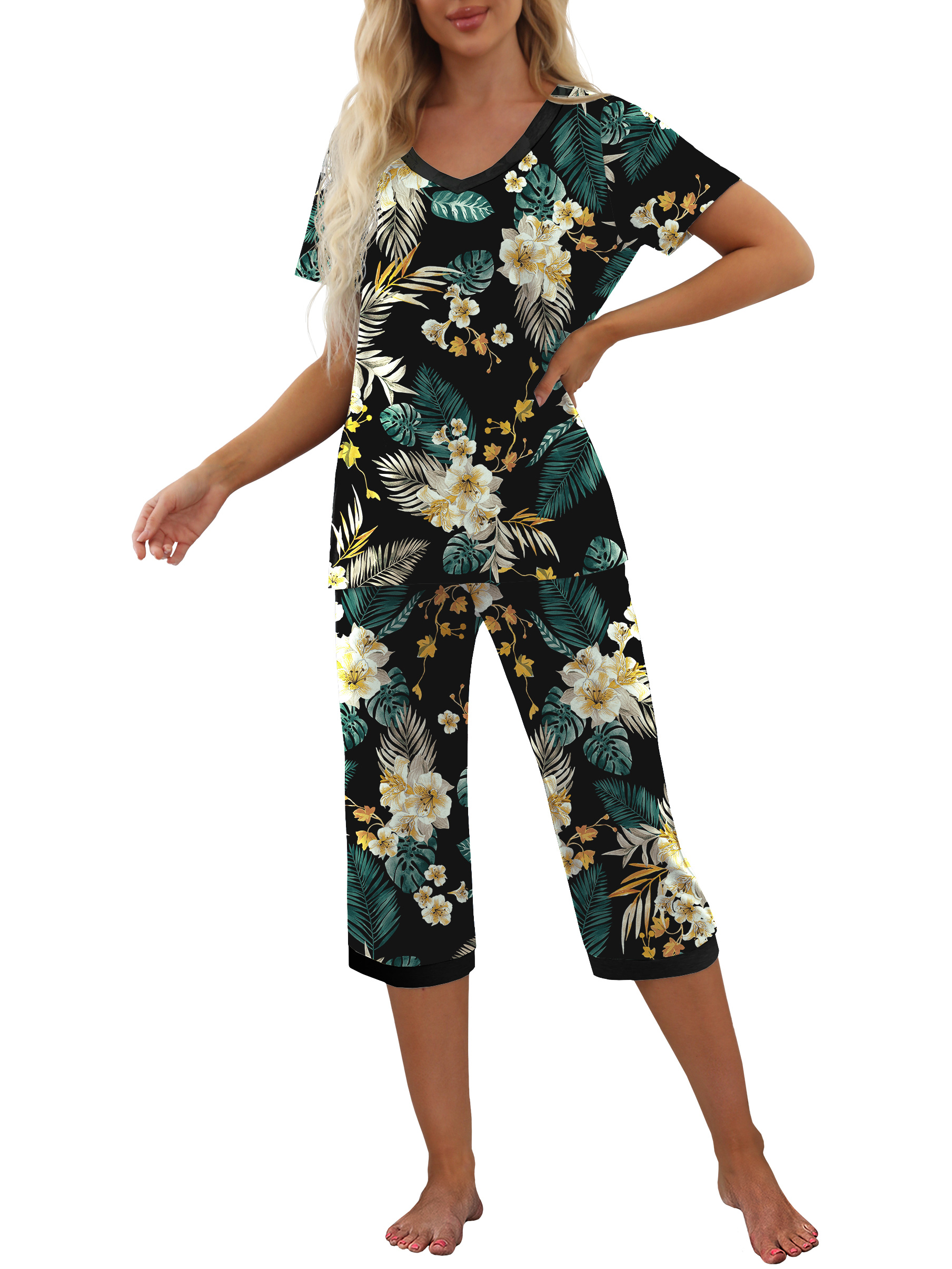 MINTREUS Women's Short Sleeve Pajama Set with Capri Pants photo 2