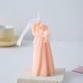 thumbnail image 1 of Fiudx Vela para Vestido de Novia, Diseño Romántico de Pareja Abrazada, Aroma Dulce, Elegante Decoración Del Hogar, Regalo Perfecto para San Valentín y Aniversario de Boda, Tamaño 12 X 5 X 5 Cm., 1 of 6