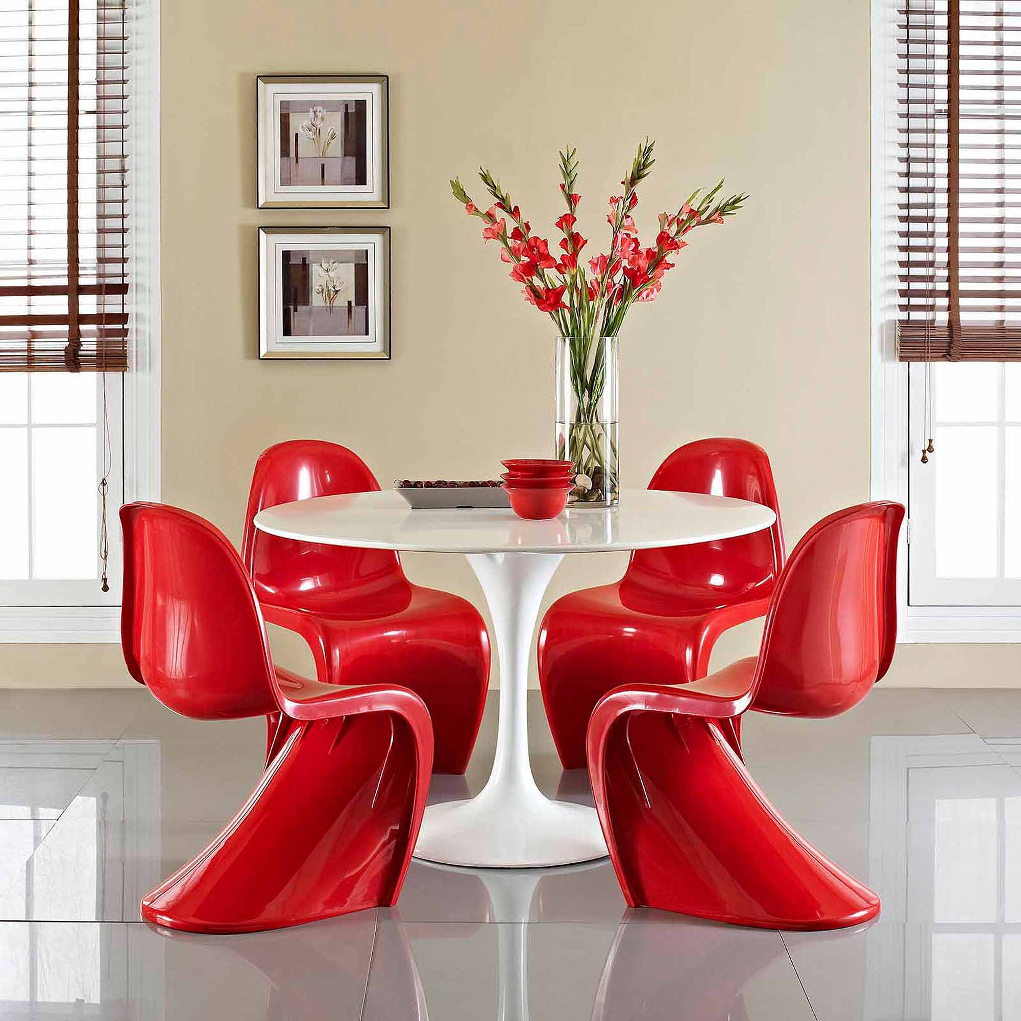 Стулья для зала. Стул Panton Chair красный. Столовая группа Table w/6 Red & Silver Dining Chairs. Дизайнер пантон стулья. Panton Chair в интерьере.