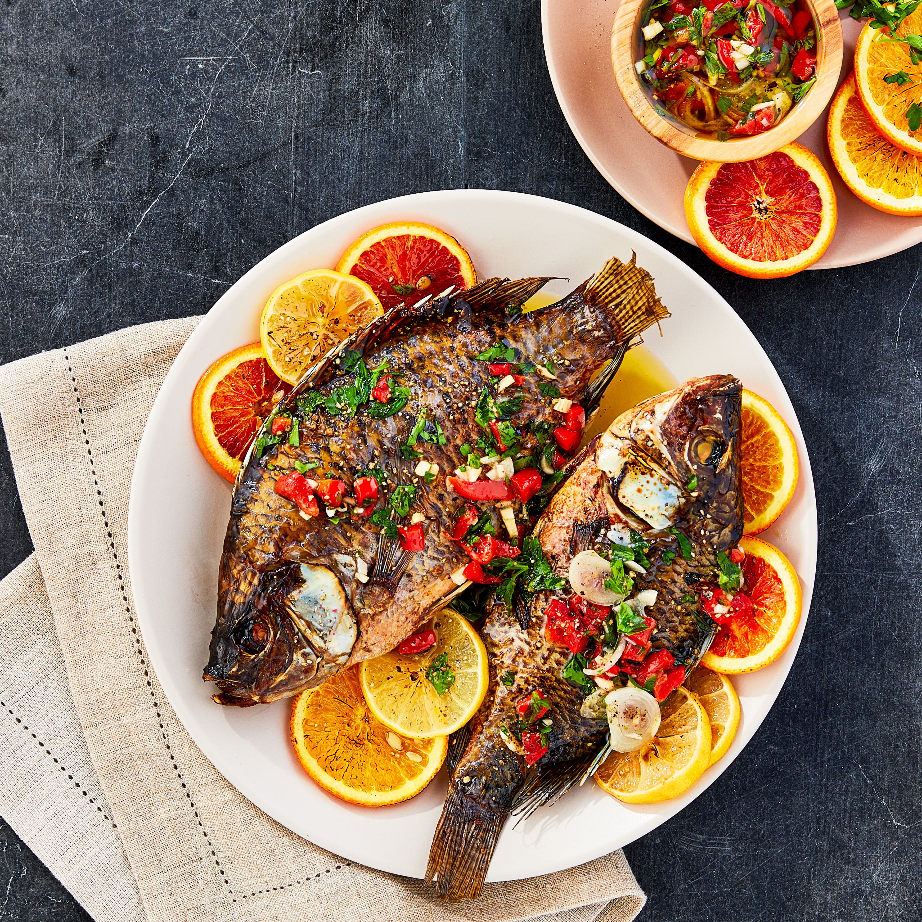 Fresh Whole Tilapia, 1.5 lb Tray 22g Protein per 4 oz (112g) Serving
