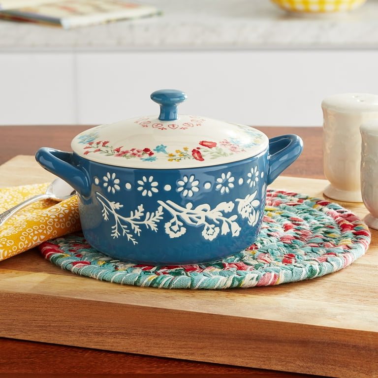 The Pioneer Woman Fancy Flourish Round Ceramic Mini Casserole Dish with Lid, Size: 1 Piece