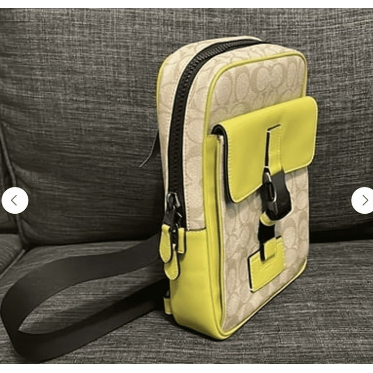 バッグ COACH Track Pack Signature Canvas Coach Men's Track Pack, Fashion Daypack, Shoulder Bag, Backpack