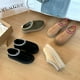thumbnail image 3 of Zapatillas de algodón de estilo étnico con suela gruesa y tejido Gigi de caña baja, cálidas botas para la nieve, 3 of 6