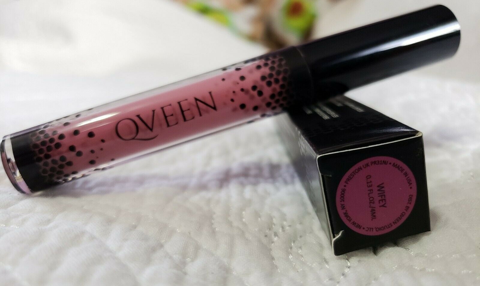 qveen lipstick