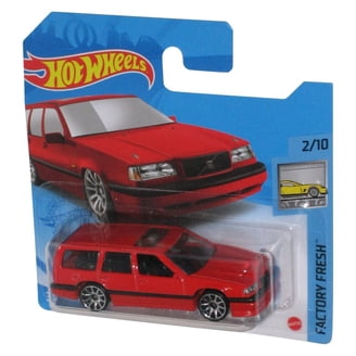 Hot Wheels Mattel Games (2018) Red Zombot Toy Car #3/5 - (Short Hot Wheels Mattel Games (2018) Red Zombot Toy Car #3/5 - (Short