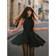 thumbnail image 2 of Vestido corto con espalda descubierta para mujer, minivestido elegante con cuello Halter, hombros descubiertos, sin mangas, corte en A, ropa de fiesta para primavera y verano, 2 of 5