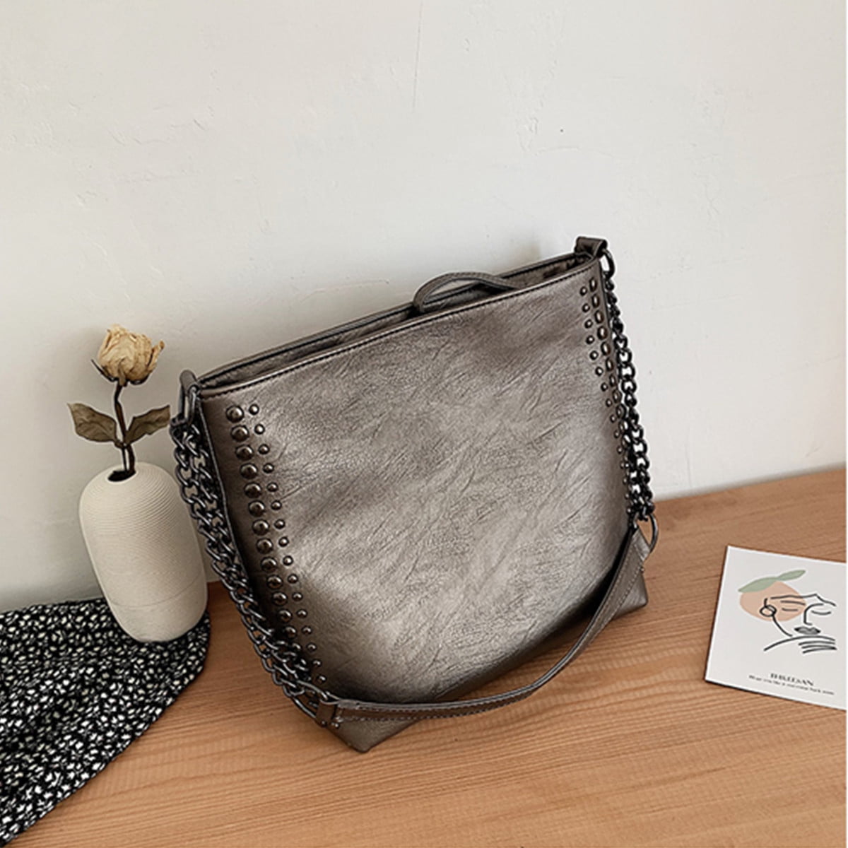 bucket bag with chain