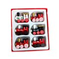 thumbnail image 1 of Adornos navideños XCF 6 piezas cabeza de tren pintada de madera color rojo, 1 of 2