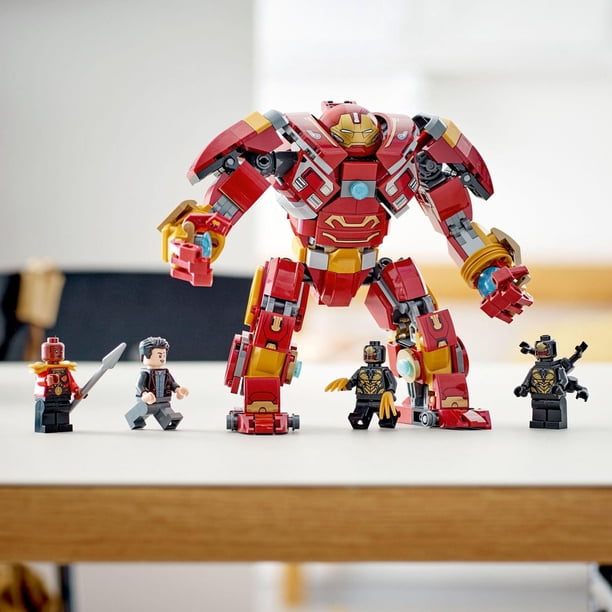 LEGO Marvel The Hulkbuster: The Battle of Wakanda Set 76247