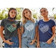 thumbnail image 3 of Camiseta Jorlyen Adventure Awaits Kindness Heart para mujer, color gris XL, 3 of 6
