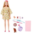 thumbnail image 2 of Muñeca Barbie Dia De Spa, 2 of 3