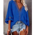 thumbnail image 2 of Top de ganchillo de encaje de Color liso para mujer, blusa holgada informal a la moda con cuello en V, camisa hueca para fiesta en la playa, 2 of 4