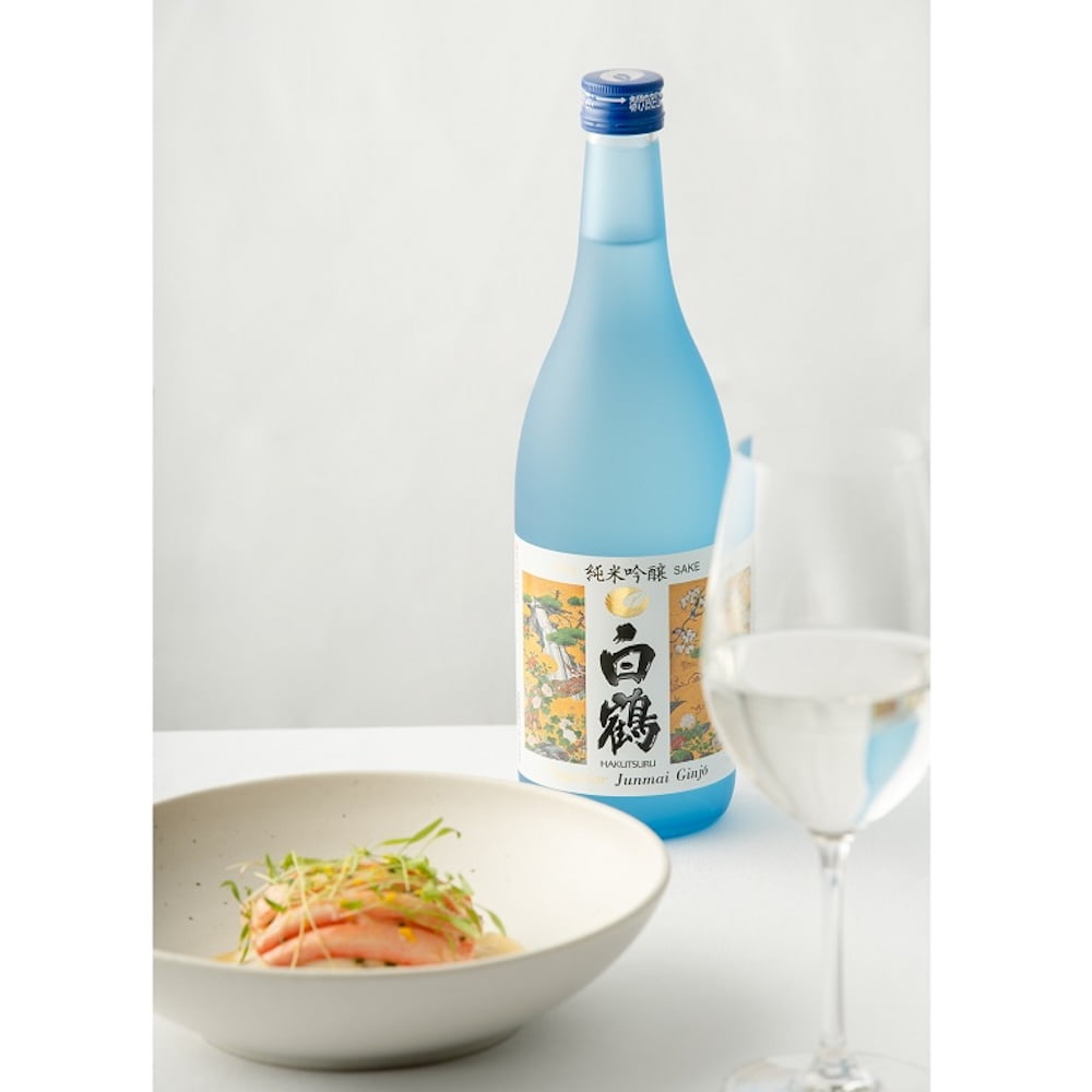 Hakutsuru Superior Junmai Ginjo Sake, 300 ml Bottle, 15% ABV