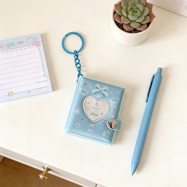 shyuyusa Mini Heart Shaped Photo Card Holder, Portable Keychain Style Storage Pouch for Small Card Keeping, Photo Collection and Daily Pendant Decoration