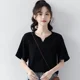 thumbnail image 4 of Elegante camiseta de algodón con cuello en V y manga corta para mujer, estilo simple y elegante, estilo Dongdaemun fresco para el verano, 4 of 4