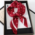 thumbnail image 1 of Nuevo diseño de chal satinado con estampado de leopardo salvaje, pañuelos cuadrados de seda para el cuello para mujer, pañuelo para mujer, 1 of 5