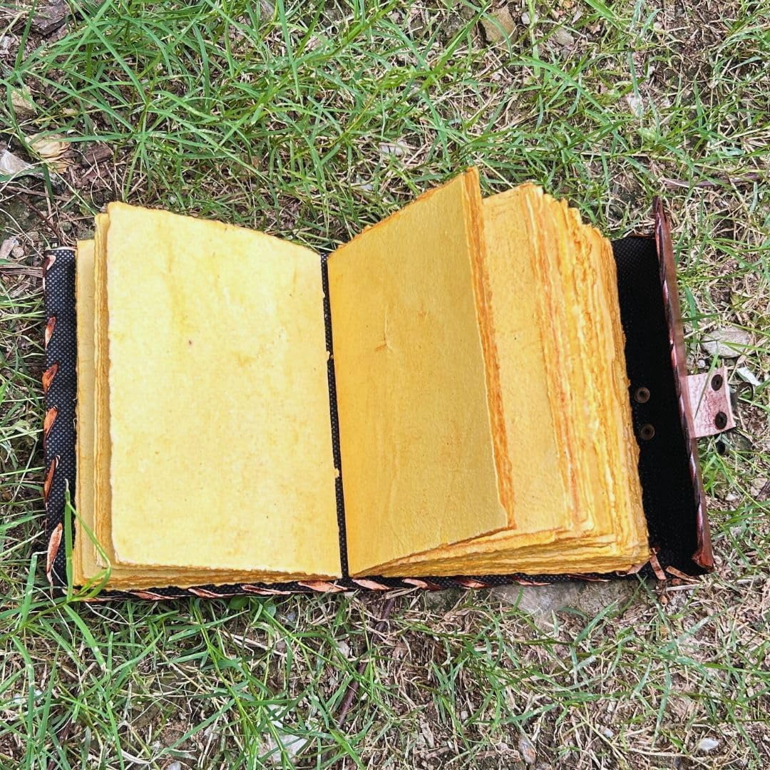 Hocus Pocus Leather Journal Blank Spell Book of Shadows with Lock Clasp Prop Vintage Notebook Journals Bound Witchcraft Wiccan Grimoire Witch Magic Eye Sketchbook Drawing Writing Diary (HOCUS POCUS)