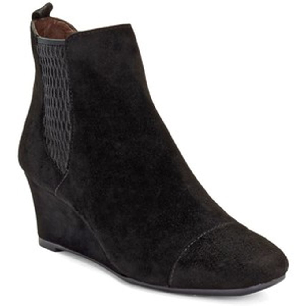 VINCE CAMUTO SIGNATURE SAMERA Ankle 