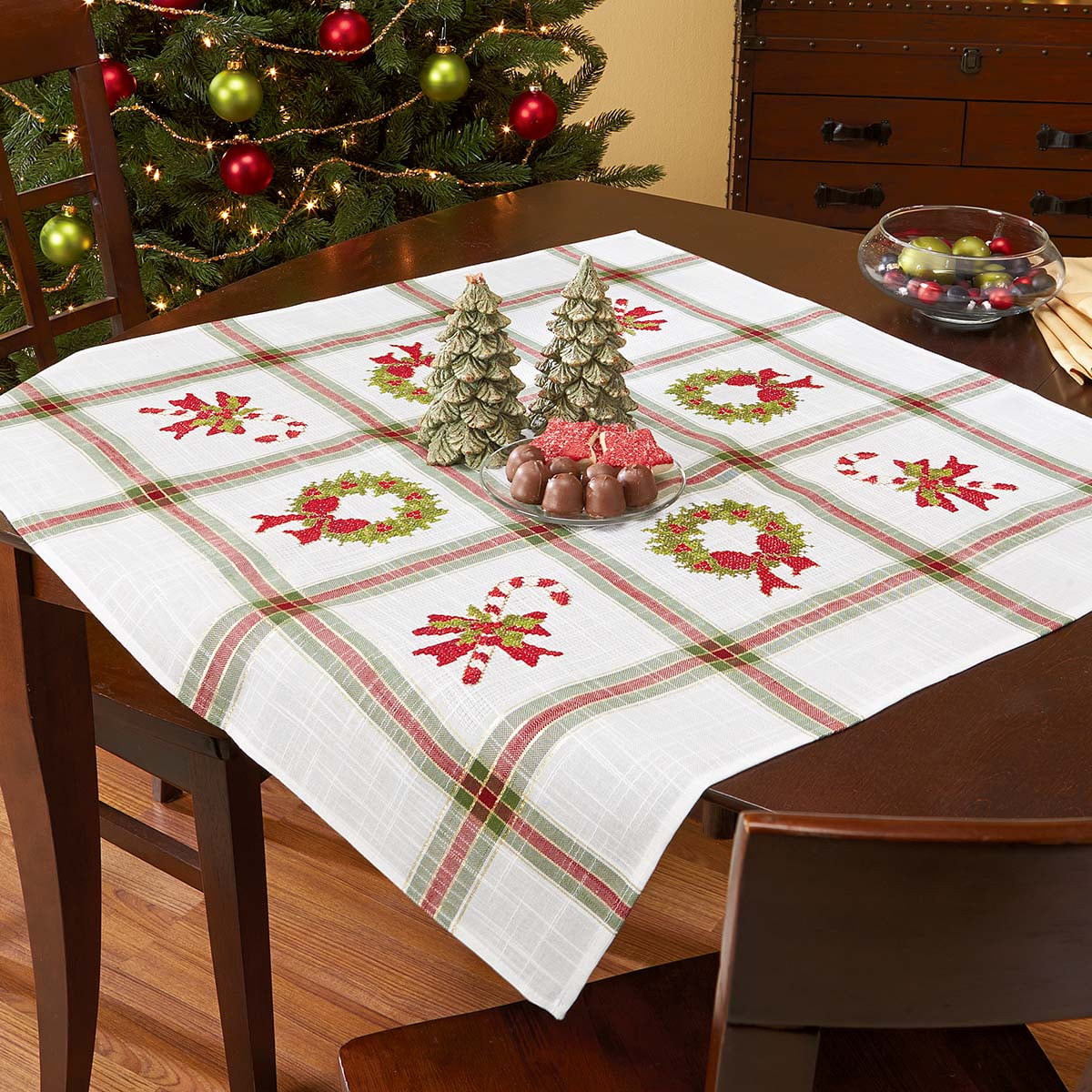 Nob Hill™ Christmas Candy Cane Table Counted Cross-Stitch Kit - Walmart.com
