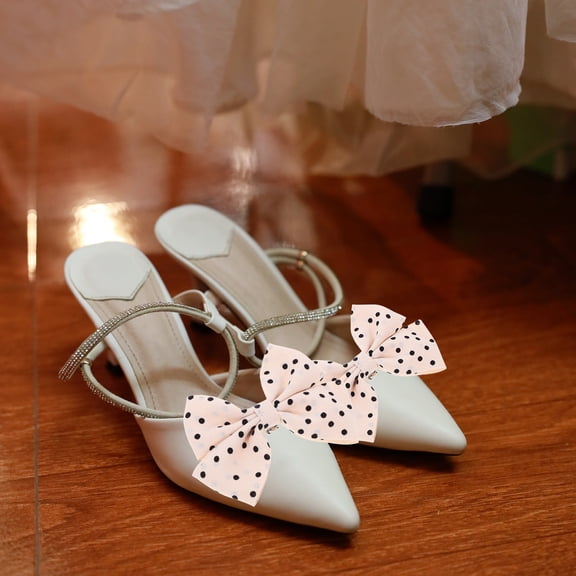 OUNONA 1 Pair Beige Bridal Shoe Clips with Bowknot Design, Detachable Buckles for Dress Heels and Special Occasions