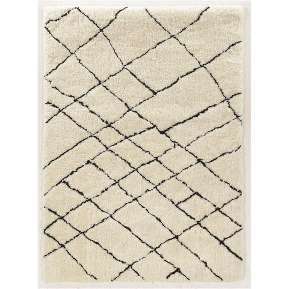 Linon Morocco Sahara Shag Polyester 8'x10' Rug in Ivory and Black