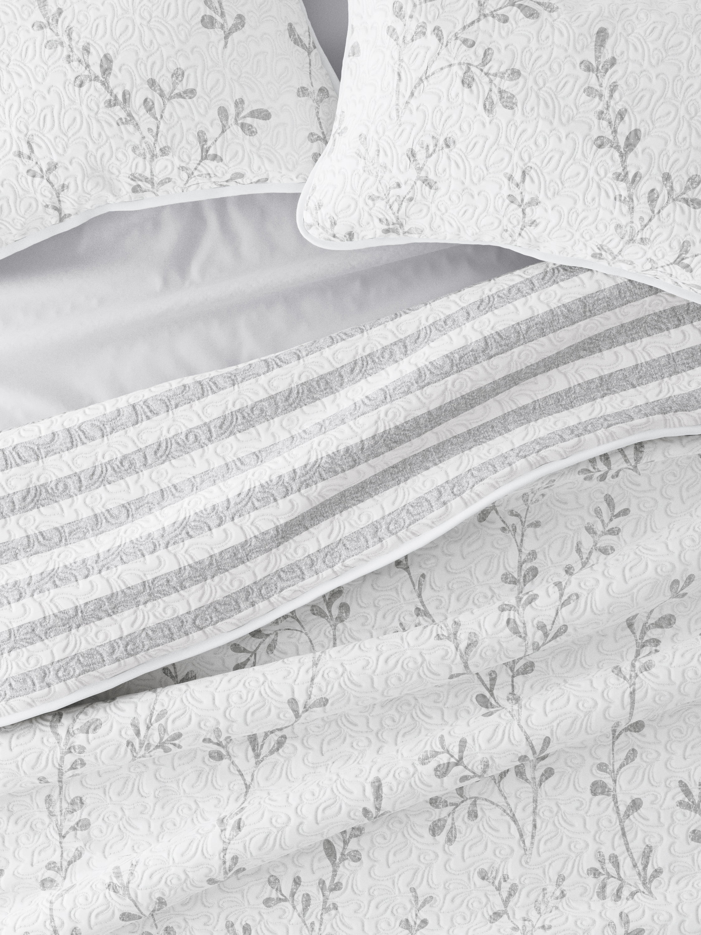 Comfort Canopy - Light Gray Reversible Silhouette Leave Pattern Stitched Quilt Coverlet for King Size Beds