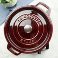 thumbnail image 3 of Staub 4-quart redondo Cocotte, Granadina, 3.78 litros, 1, 3 of 9