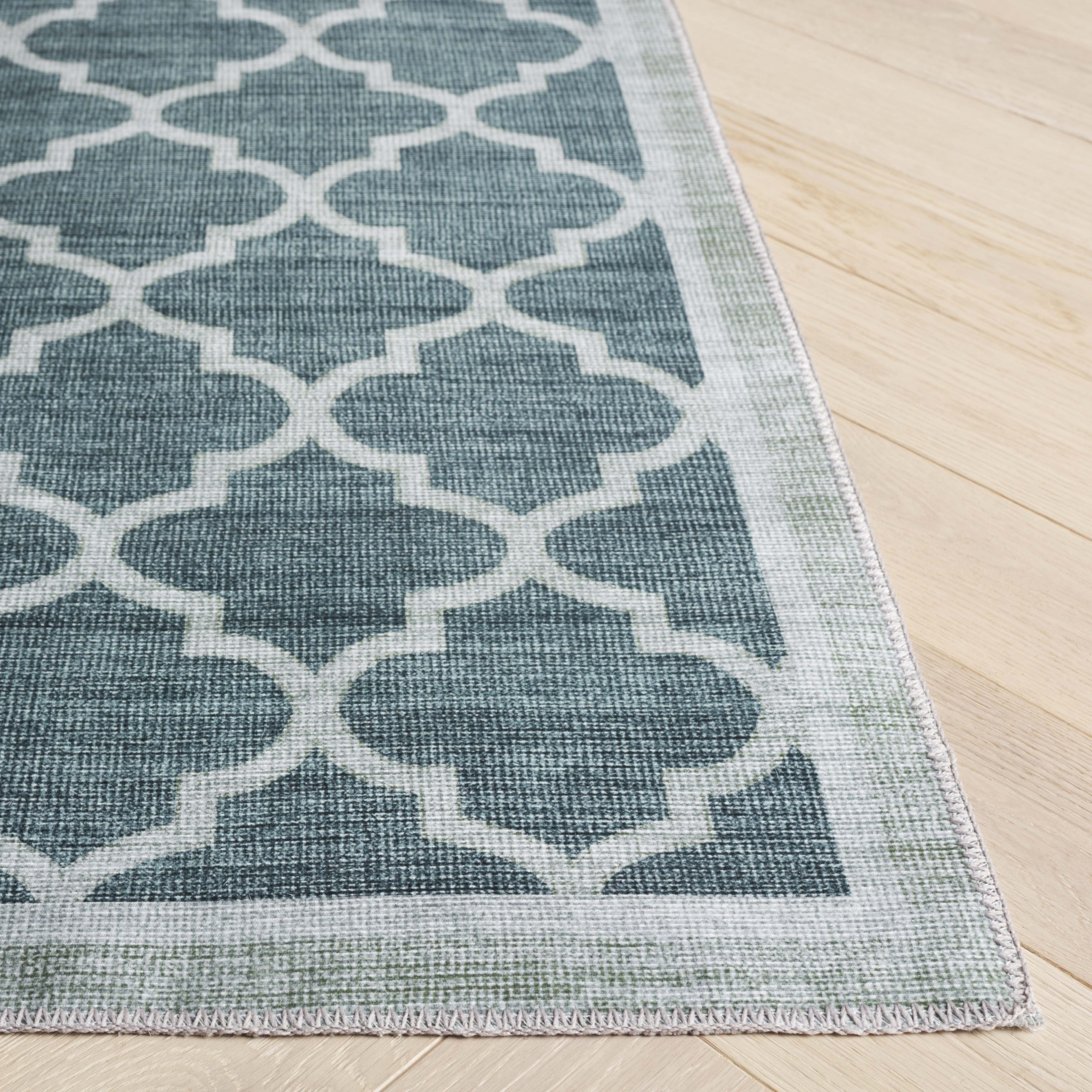 SAFAVIEH Arizona Shevon Trellis Polyester Machine Washable Area Rug, Green, 5' x 8'
