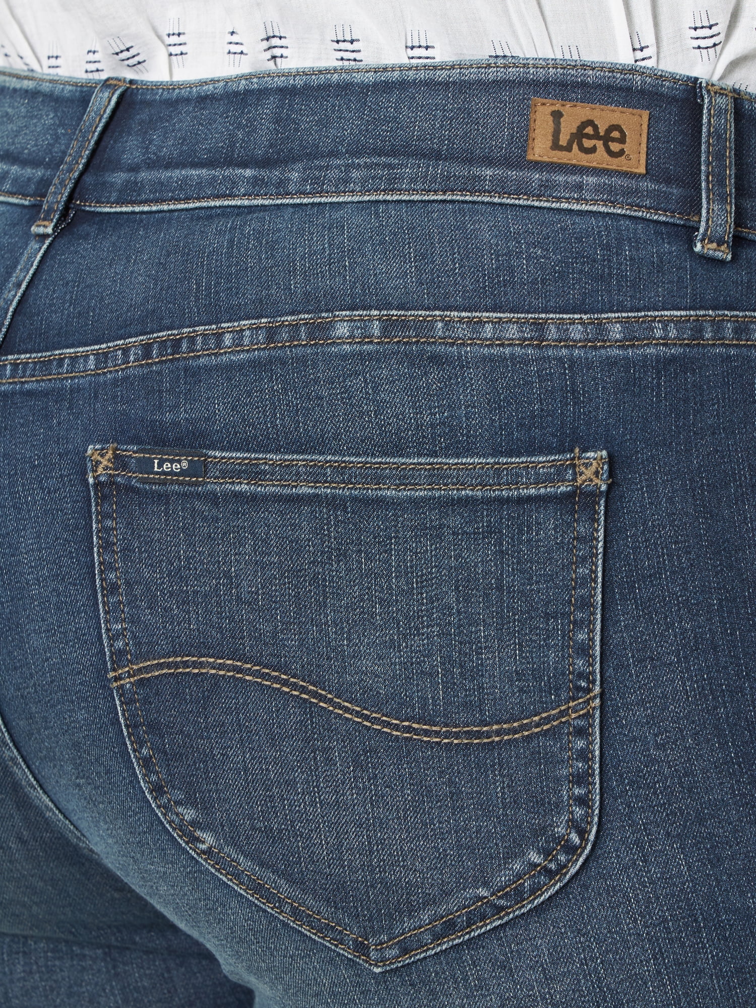 Lee Women's Plus Size Flex Motion Regular Fit Roll Cuff Bermuda