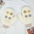 thumbnail image 2 of Guantes lindos guantes de felpa con flores para mujer Invierno más terciopelo para exteriores a prueba de viento y cálidos para esquiar, 2 of 4