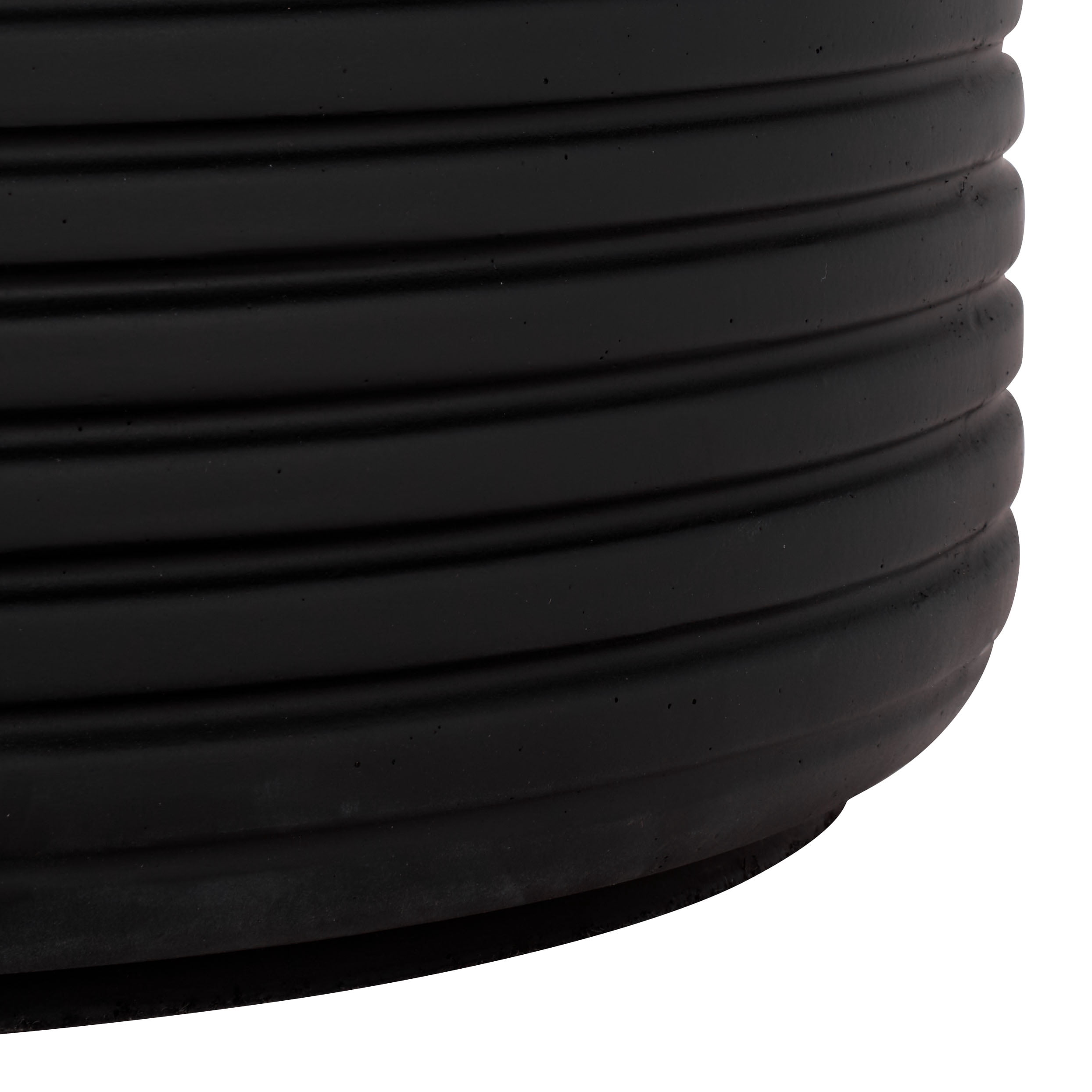 Safavieh Astrid Outdoor Modern Cement Round End Table, Matte Black