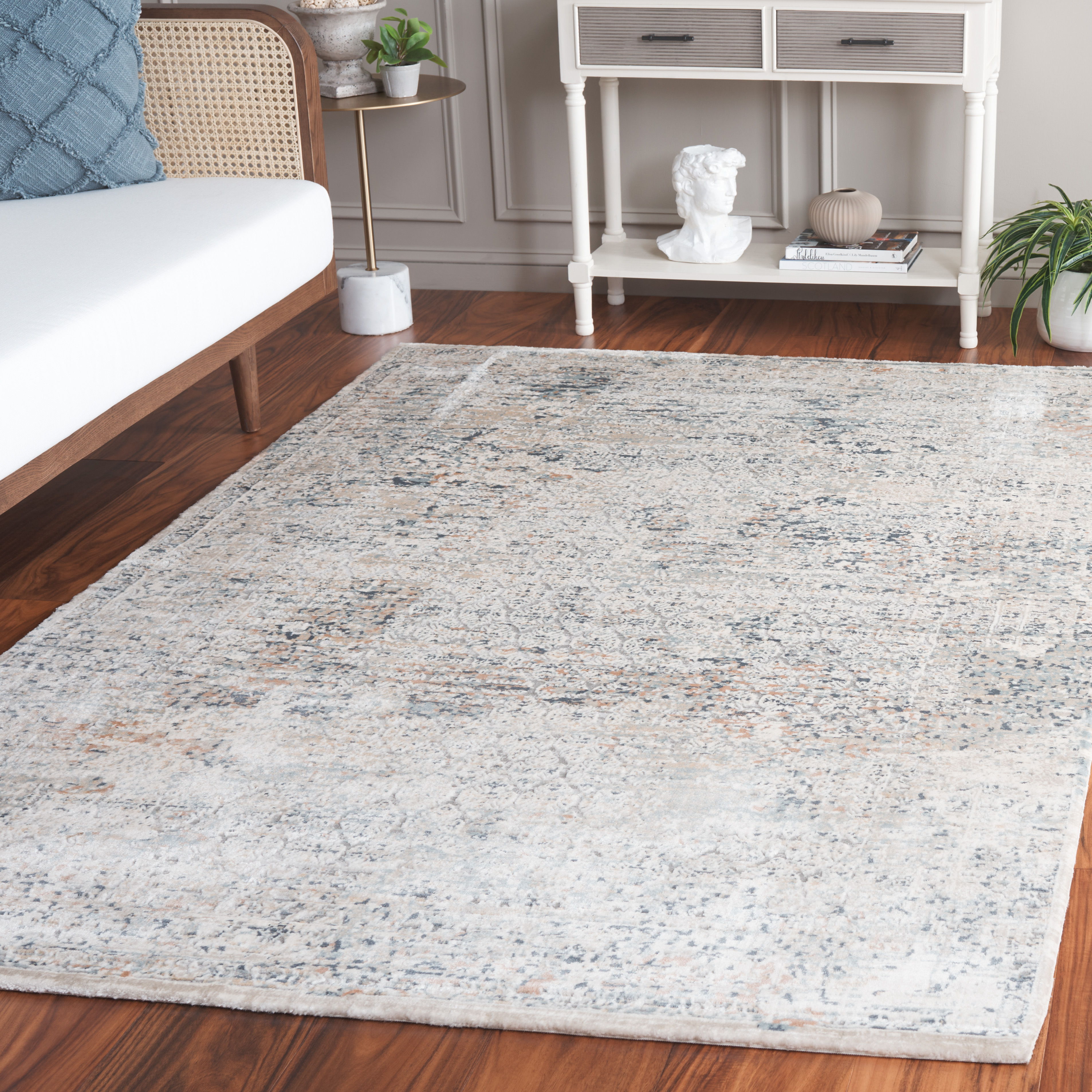 SAFAVIEH Cosmopolitan Jazmyn Medallion Area Rug, Cream/Beige, 4' x 6'